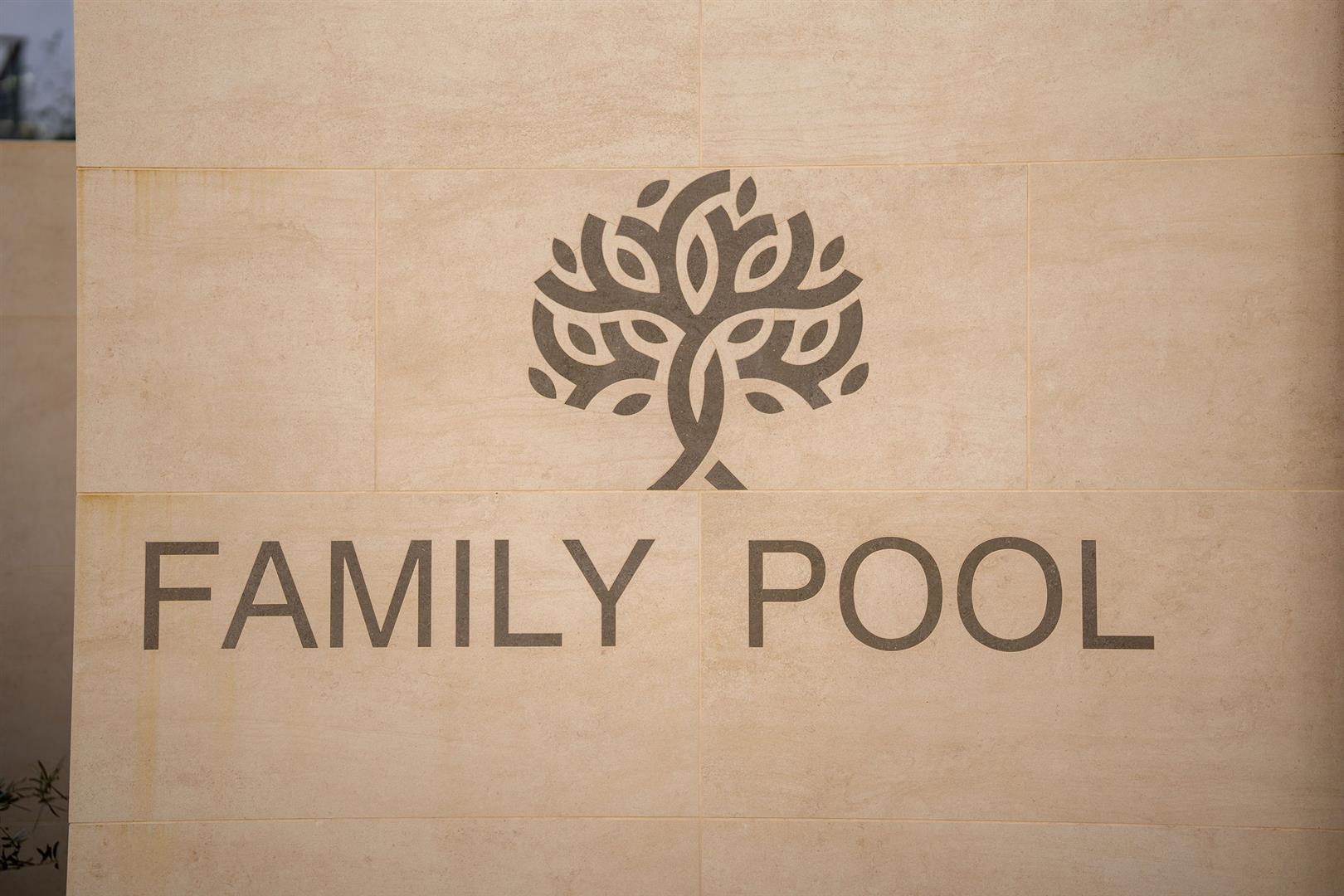 Image of House - 5 Bedrooms - 6 Bathrooms for Sale in North Gorge-Gibraltar, Image 41